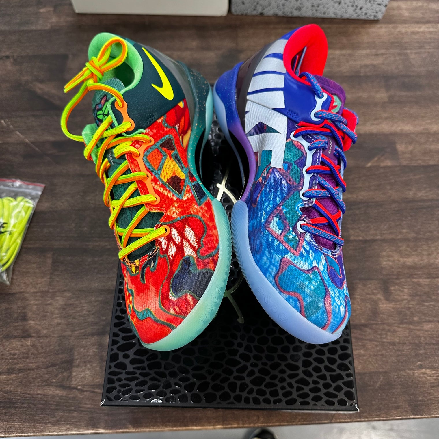 What The Kobe 8 (Lightly Worn)