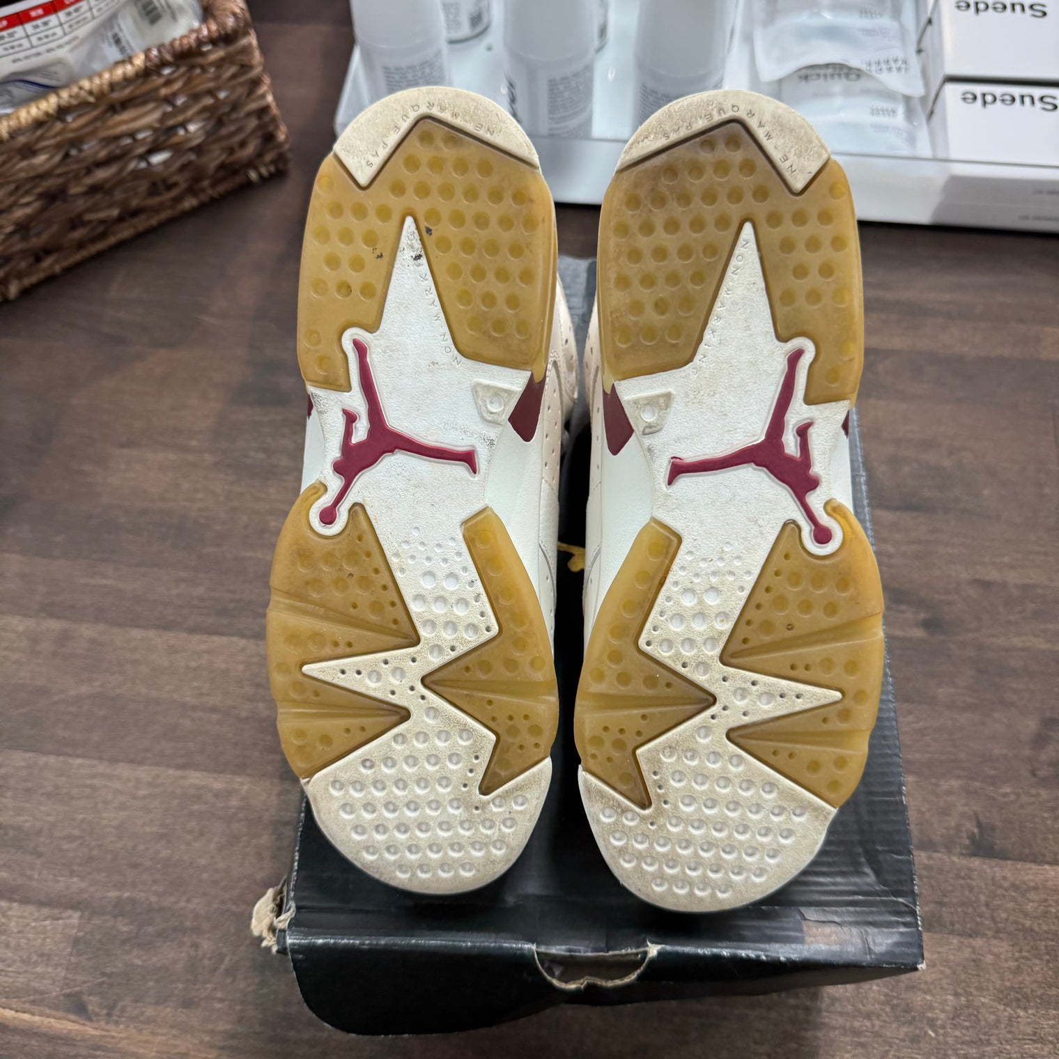 Maroon Jordan 6 (GS) (USED)