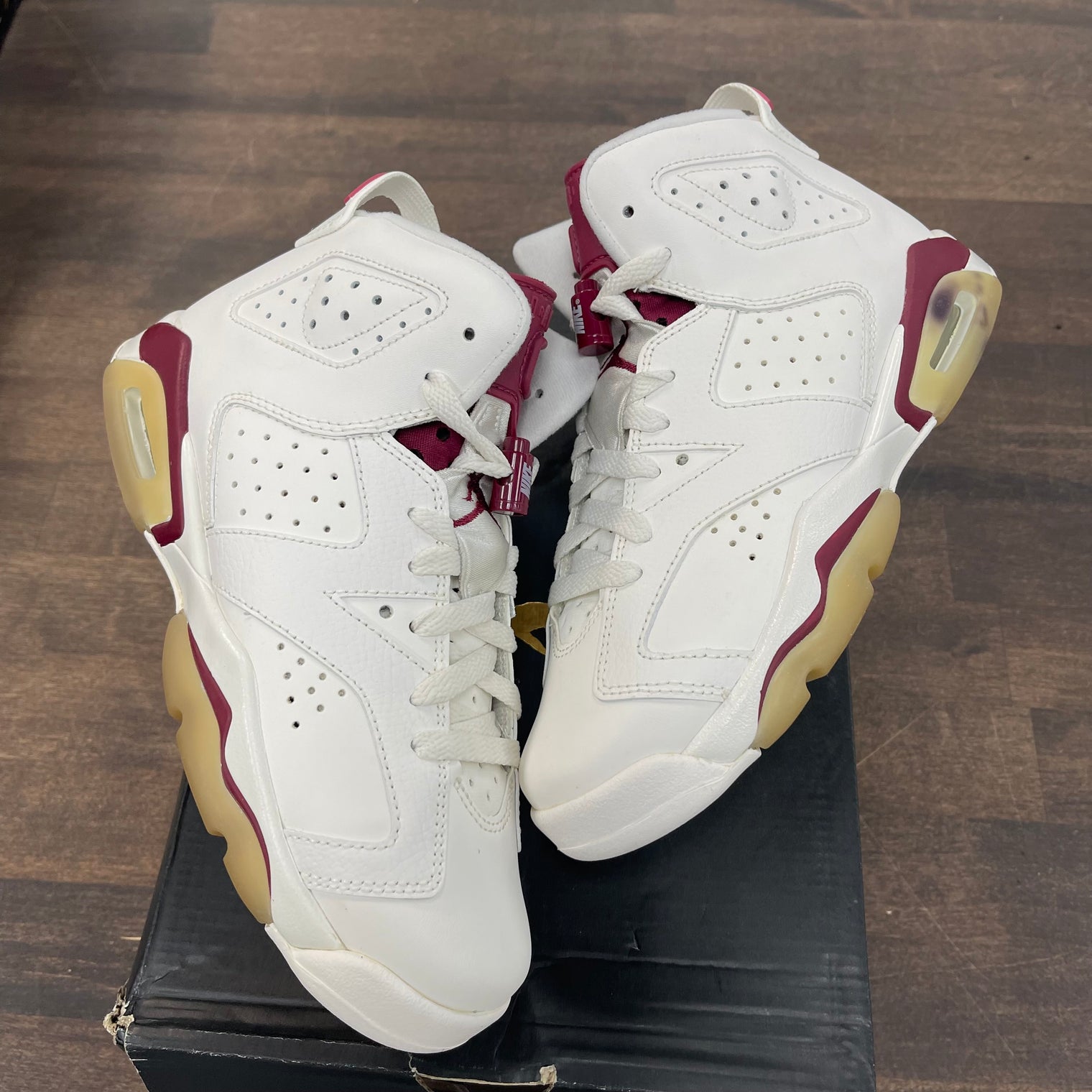 (GS) Maroon Jordan 6 (USED)