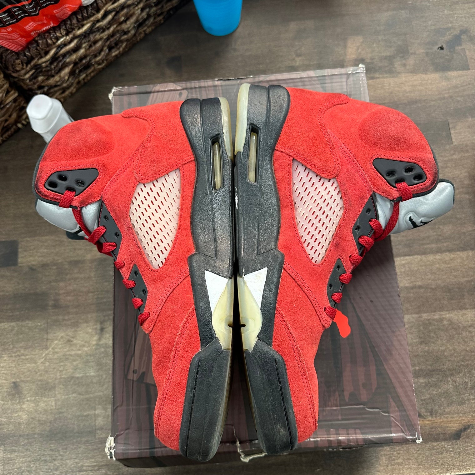 Raging Bull Jordan 5 Retro (USED)