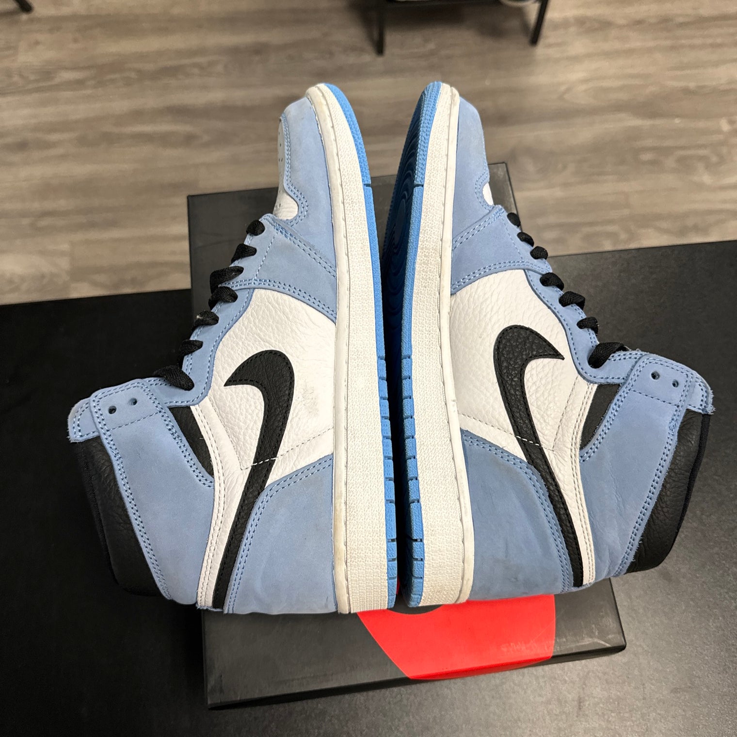 University Blue White Jordan 1 High (USED)