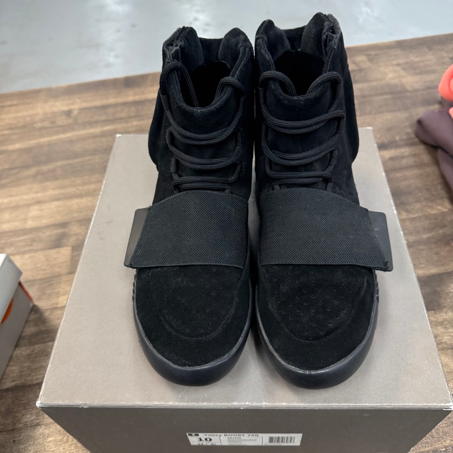 Triple Black adidas Yeezy Boost 750 (USED)