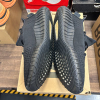 Onyx Yeezy 350 (USED)