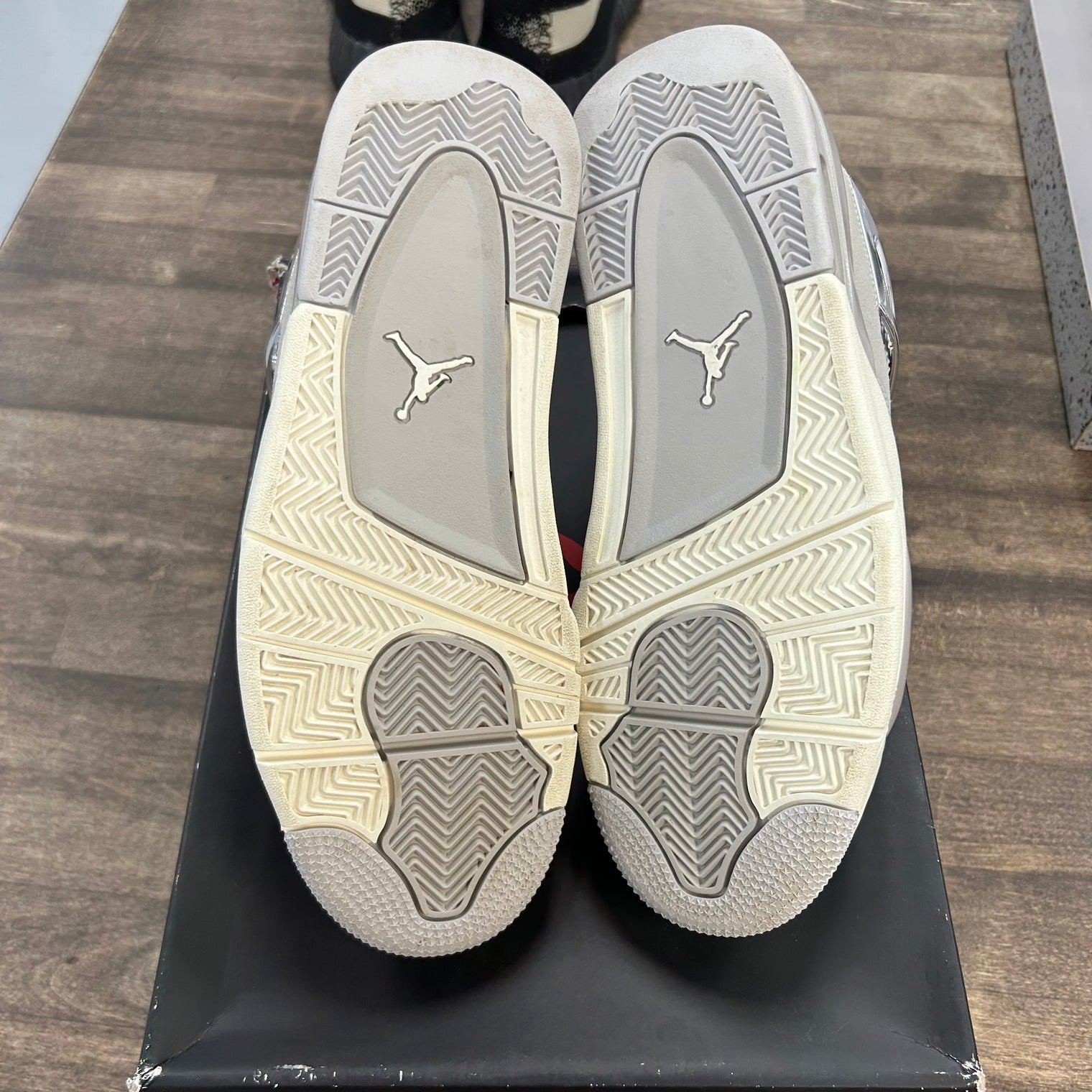 Jordan 4 Retro Frozen Moments (Women's) (US 11W) (USED)