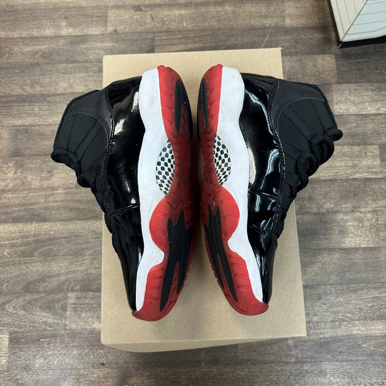 Bred Jordan 11 2019 (GS) (USED, No Box)