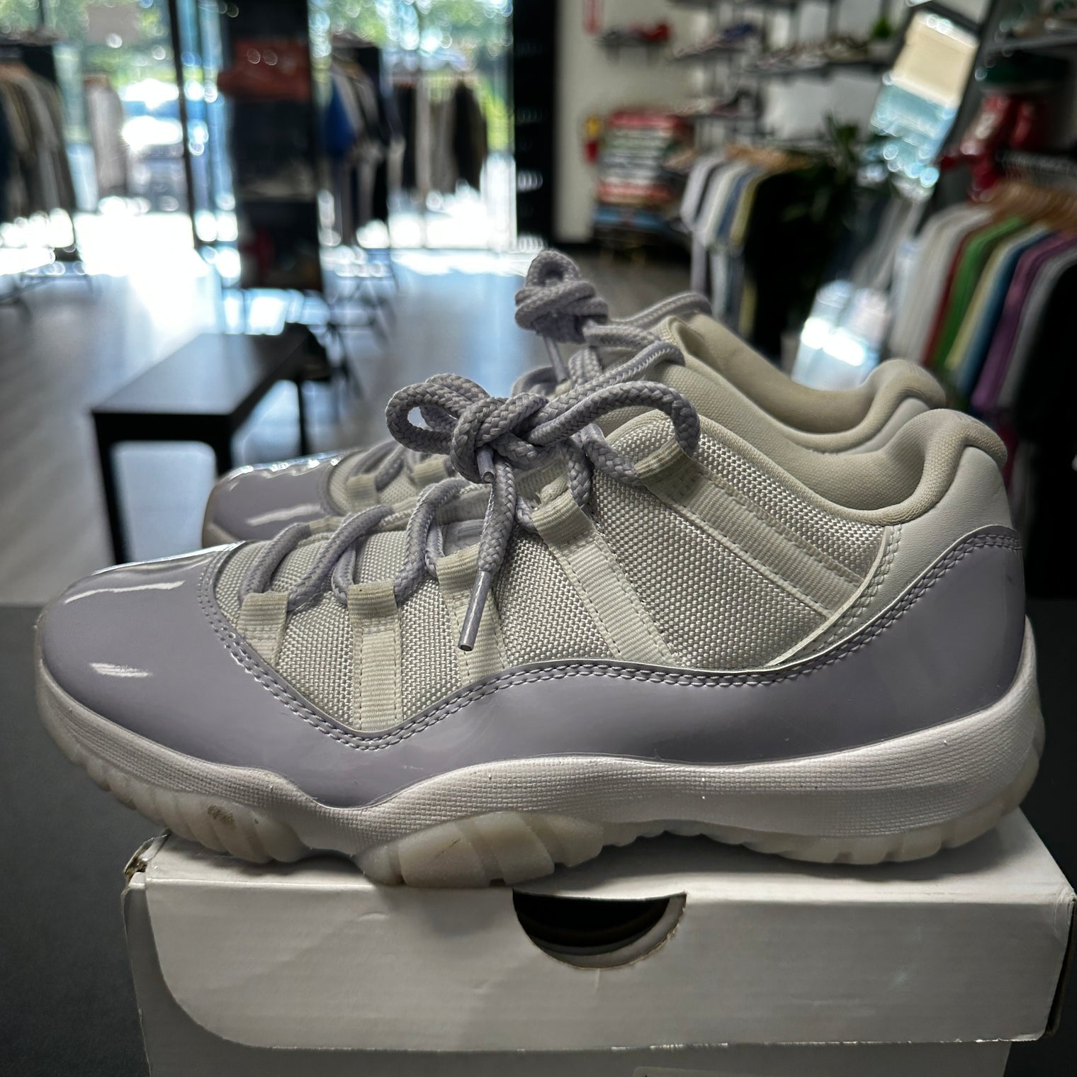 Pure Violet Jordan 11 Low (USED)