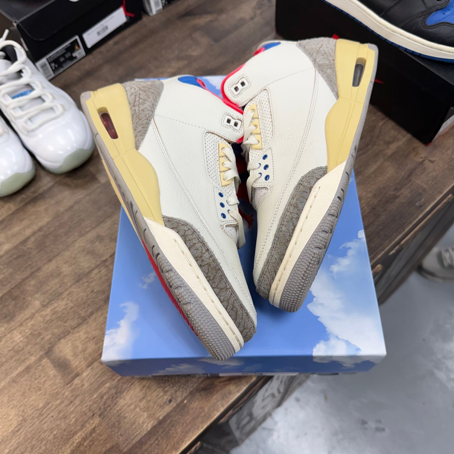 Seoul 2.0 Jordan 3 Retro (USED)