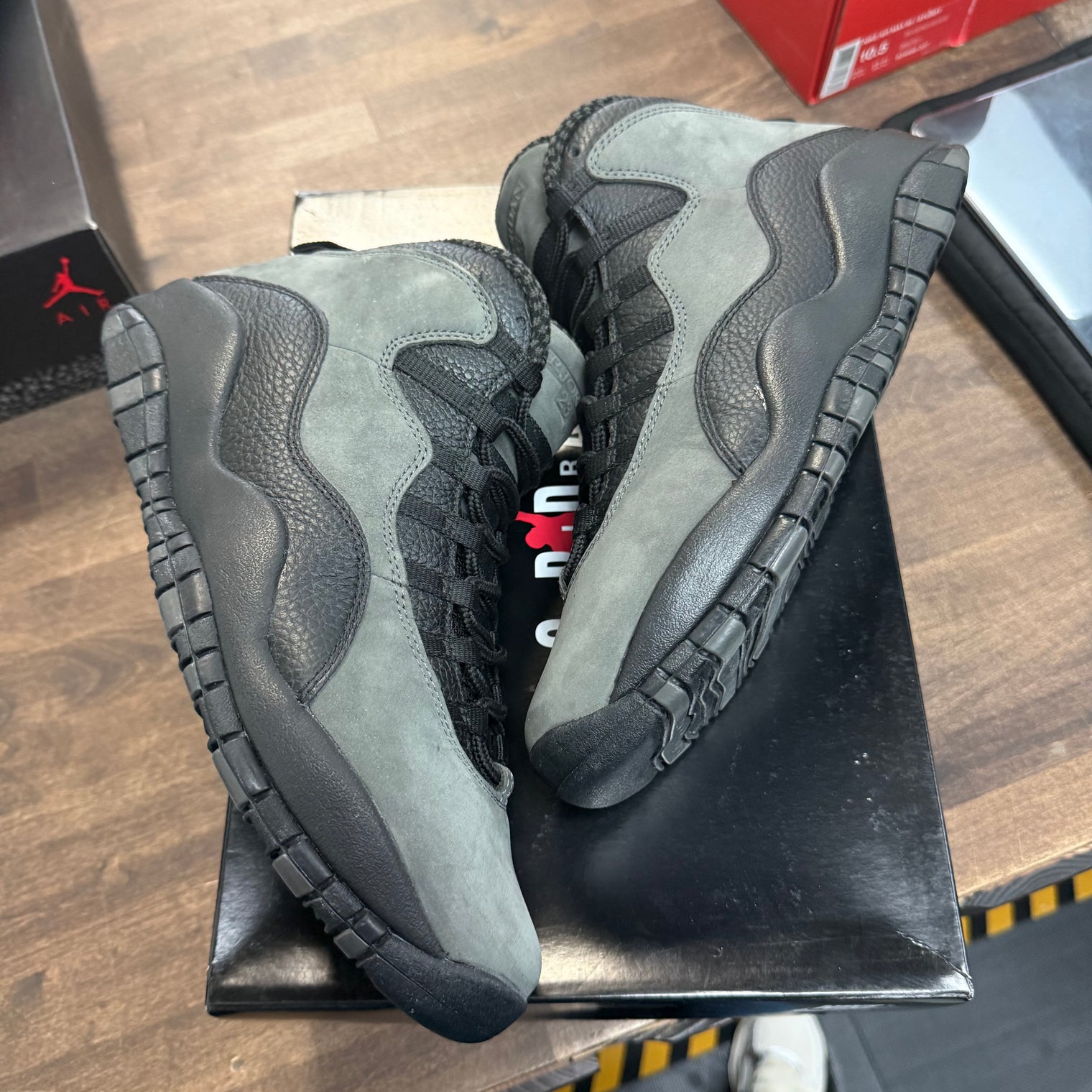 Shadow Jordan 10 (USED)