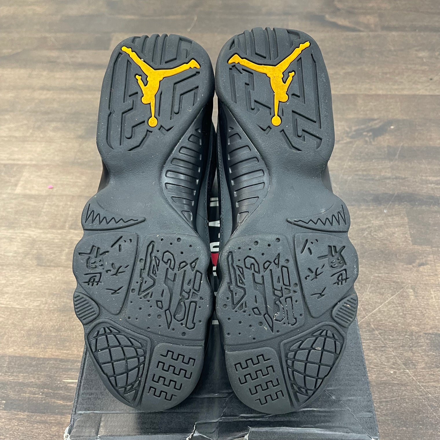 (GS) University Gold Jordan 9 (USED)