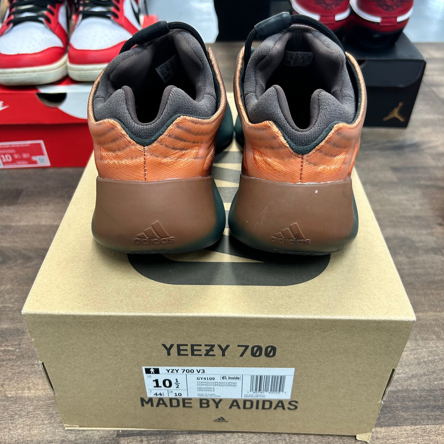 Copper Fade Yeezy 700 V3 (USED)