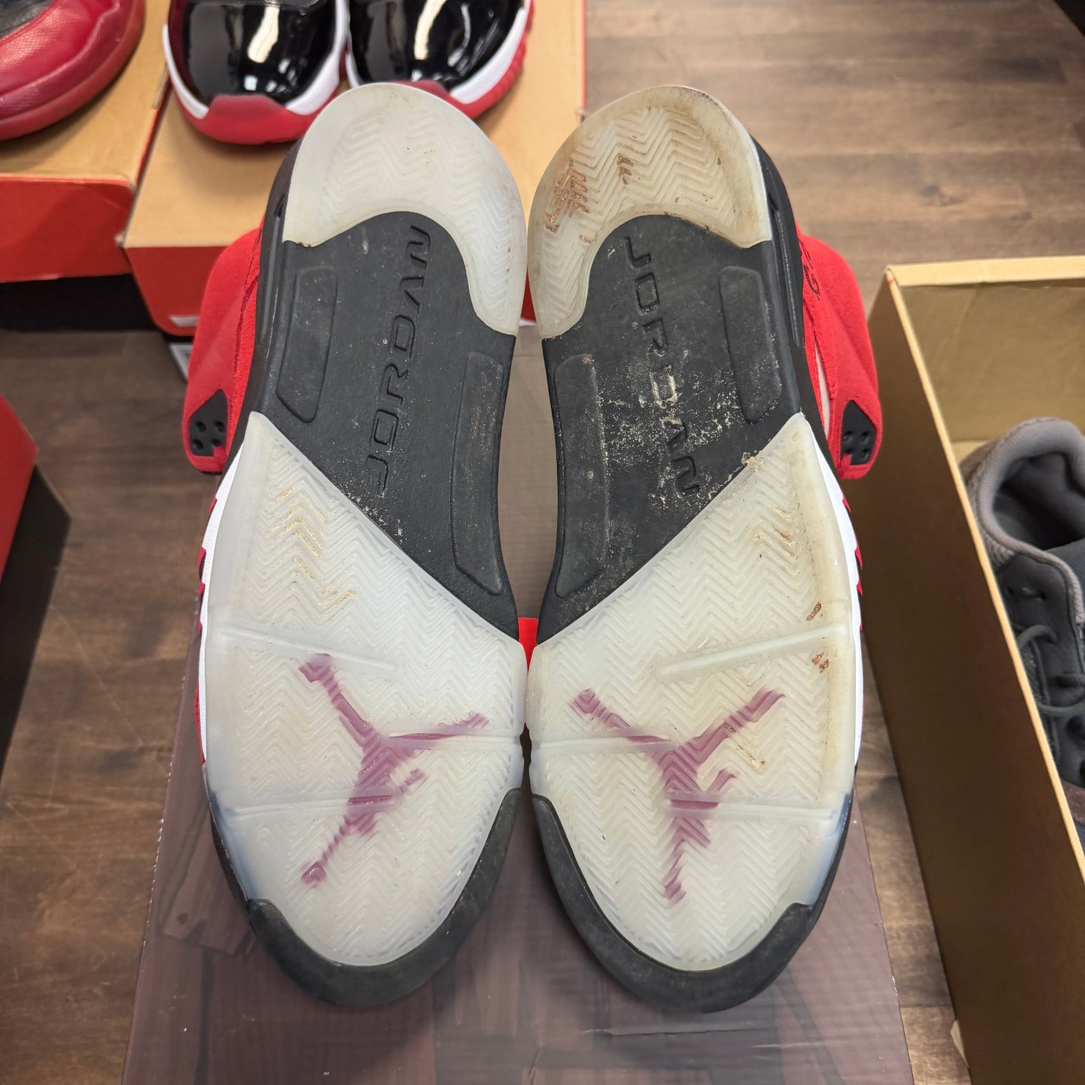 Raging Bull Jordan 5 Retro (USED)