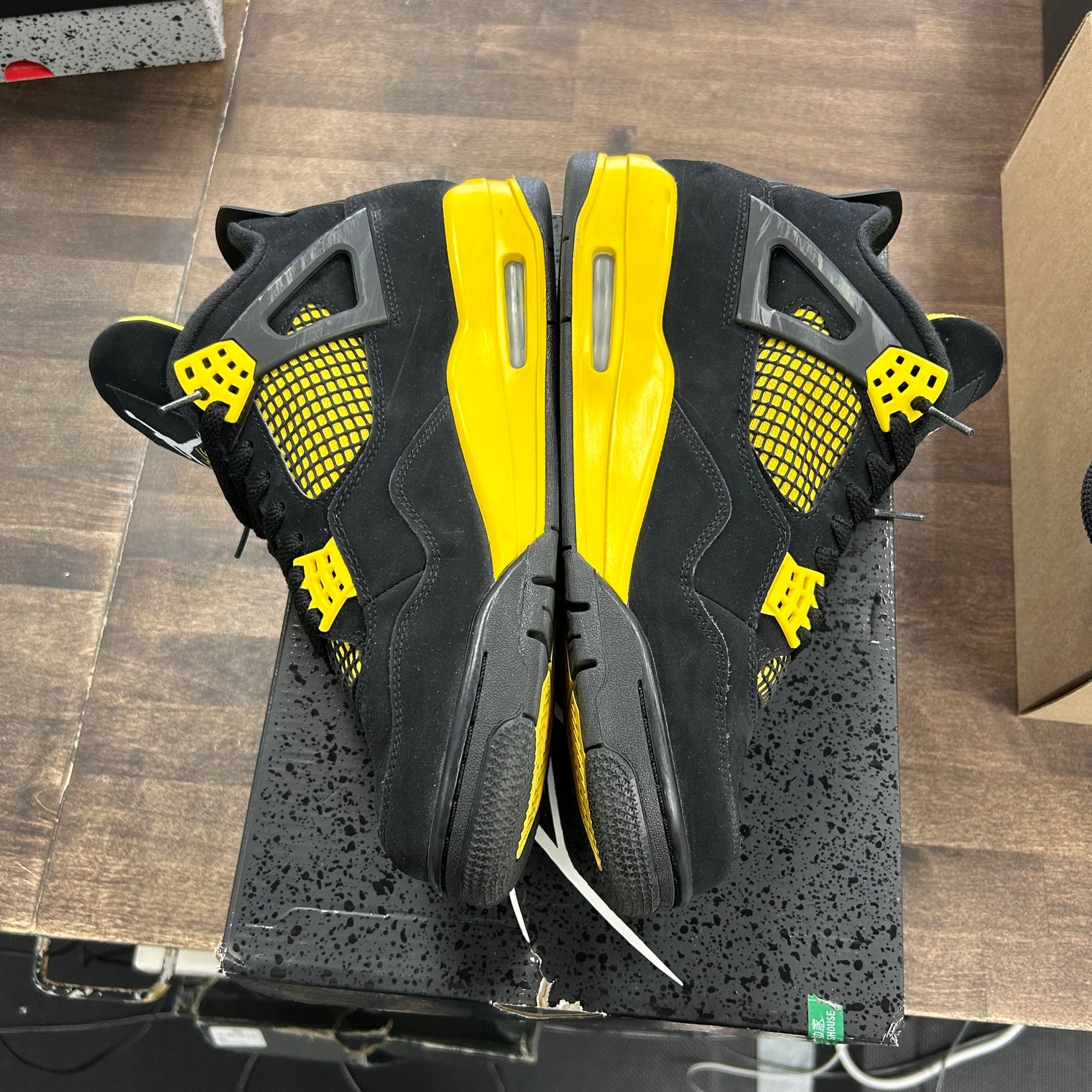 Yellow Thunder Jordan 4 Retro (USED)