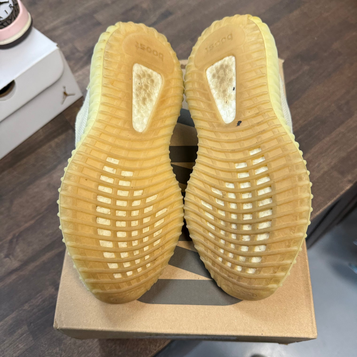 Butter Yeezy 350 (USED)