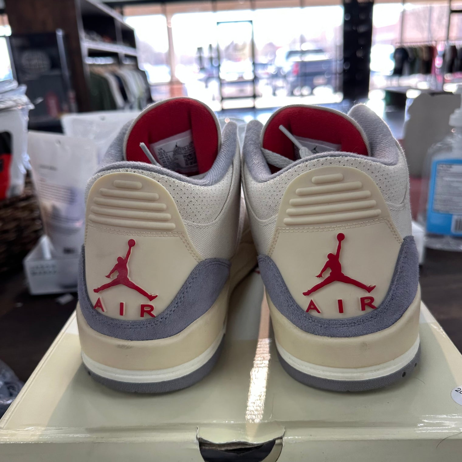 Muslin Jordan 3 (USED)