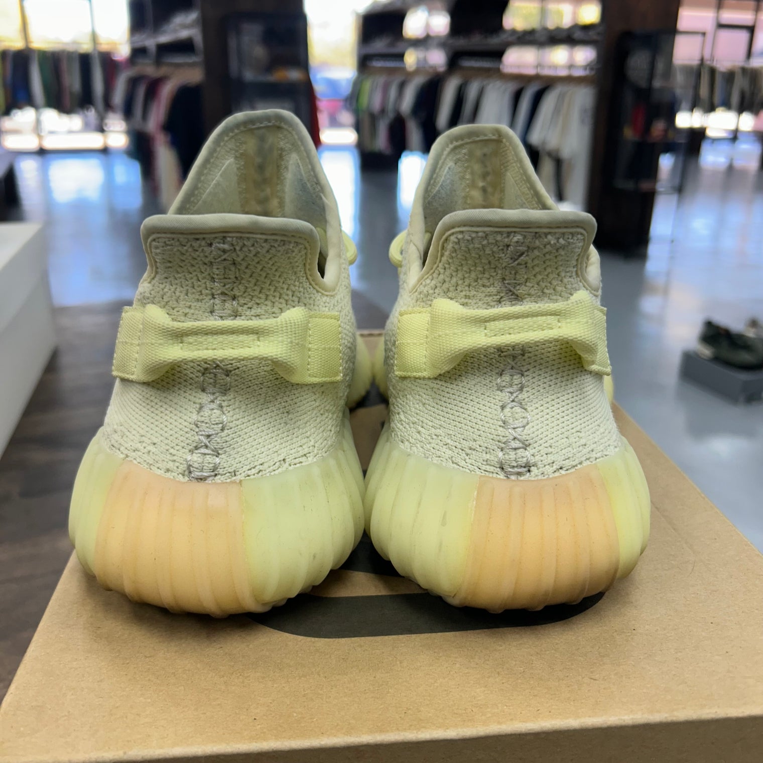 Butter Yeezy 350 (USED)