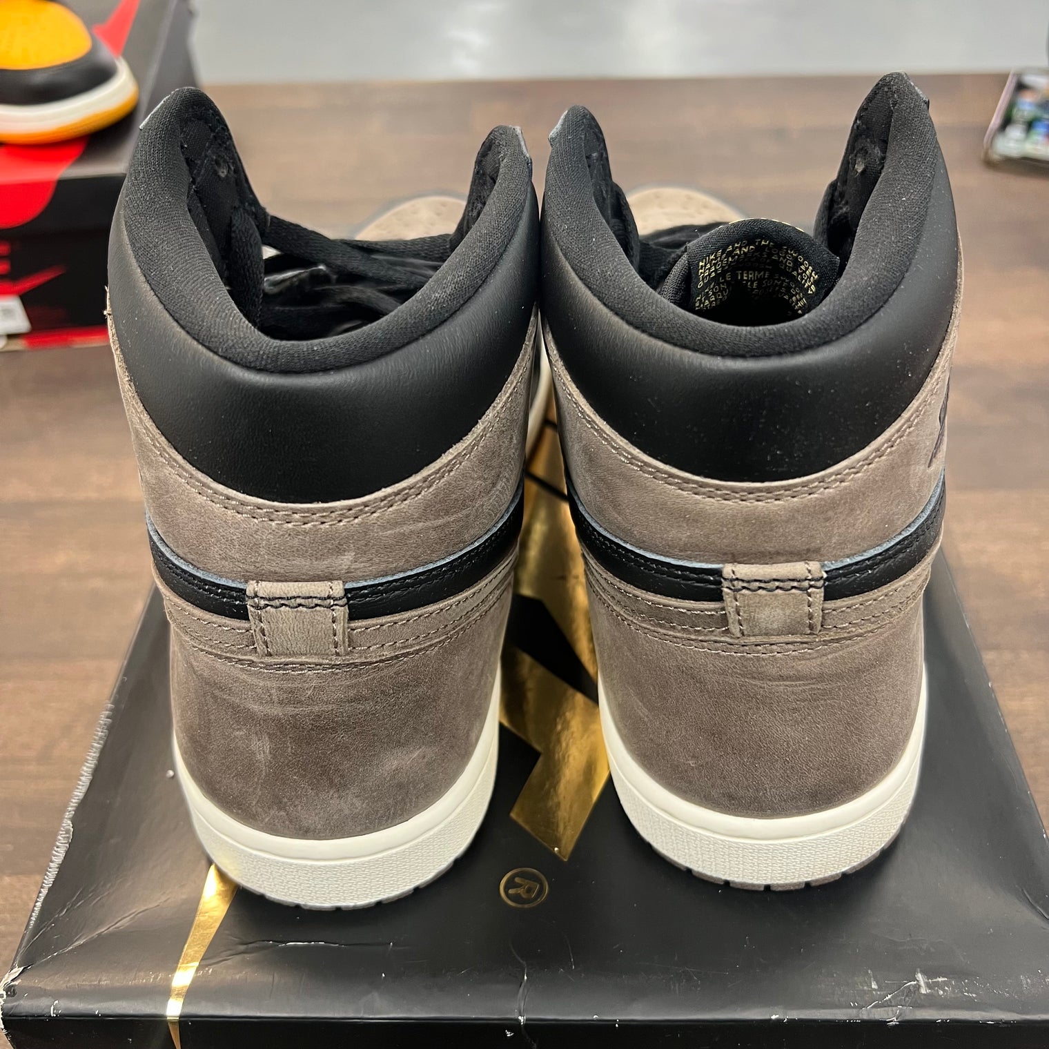 Palomino Jordan 1 High (USED)