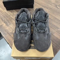 Utility Black Yeezy 500 (USED)