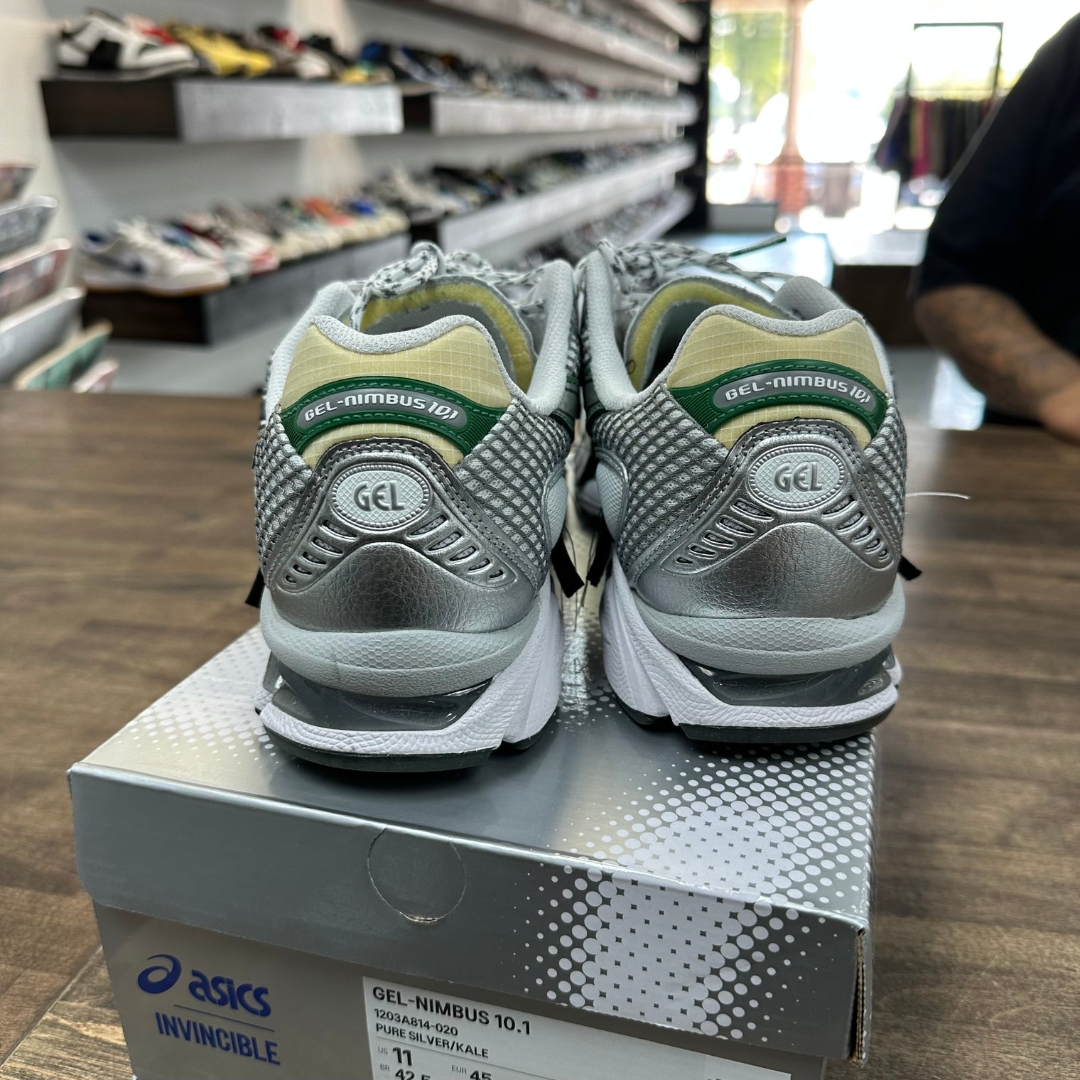 Gel Nimbus 10.1 Invincible Green (USED)