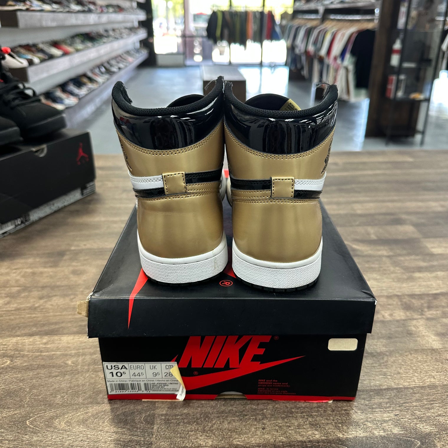 Patent Gold Jordan 1 High (USED)