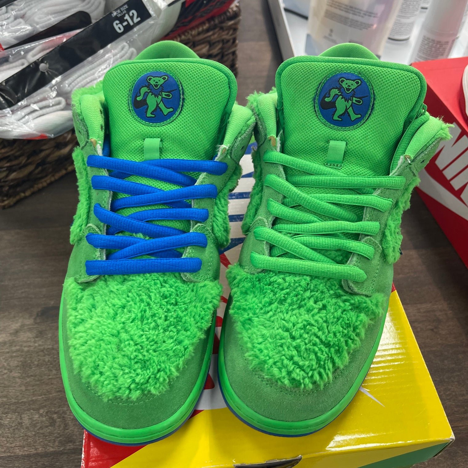Grateful Dead Bears Green Nike SB Dunk Low (USED)