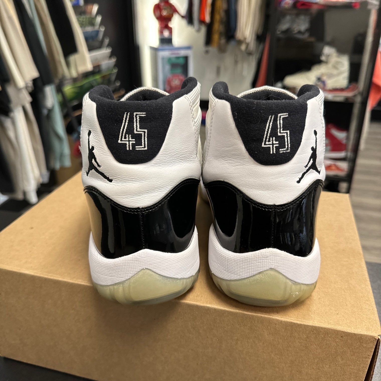 Concord Jordan 11 (USED;NO BOX)