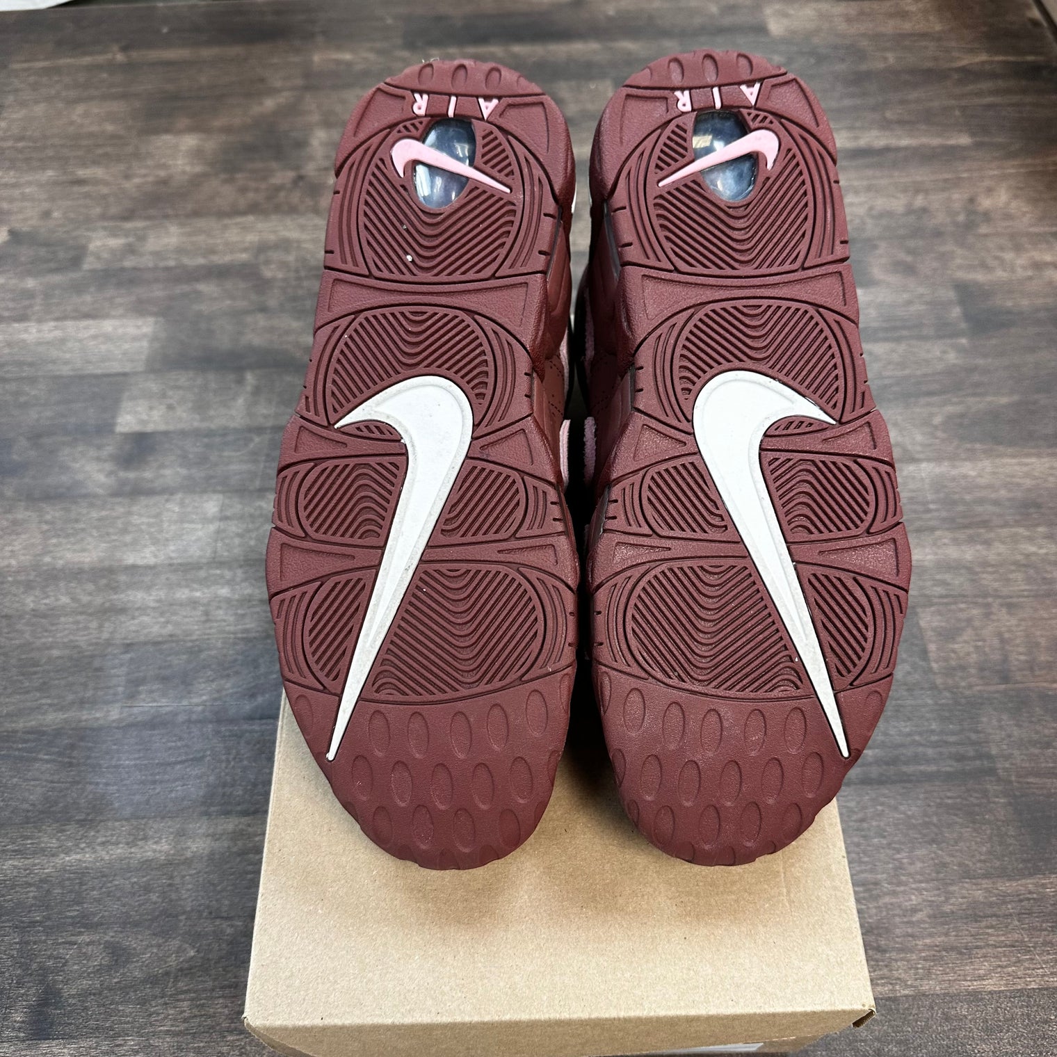 Uptempo Valentines Day (USED, No Box)
