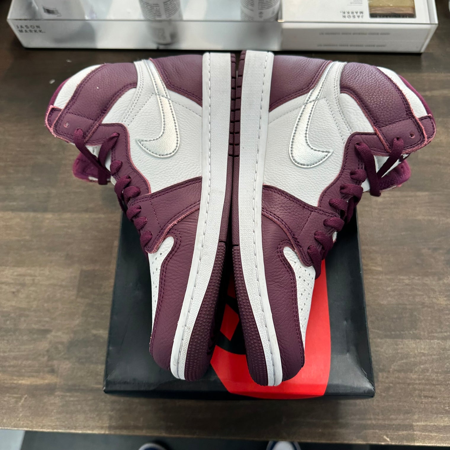 Bordeaux Jordan 1 High (USED)