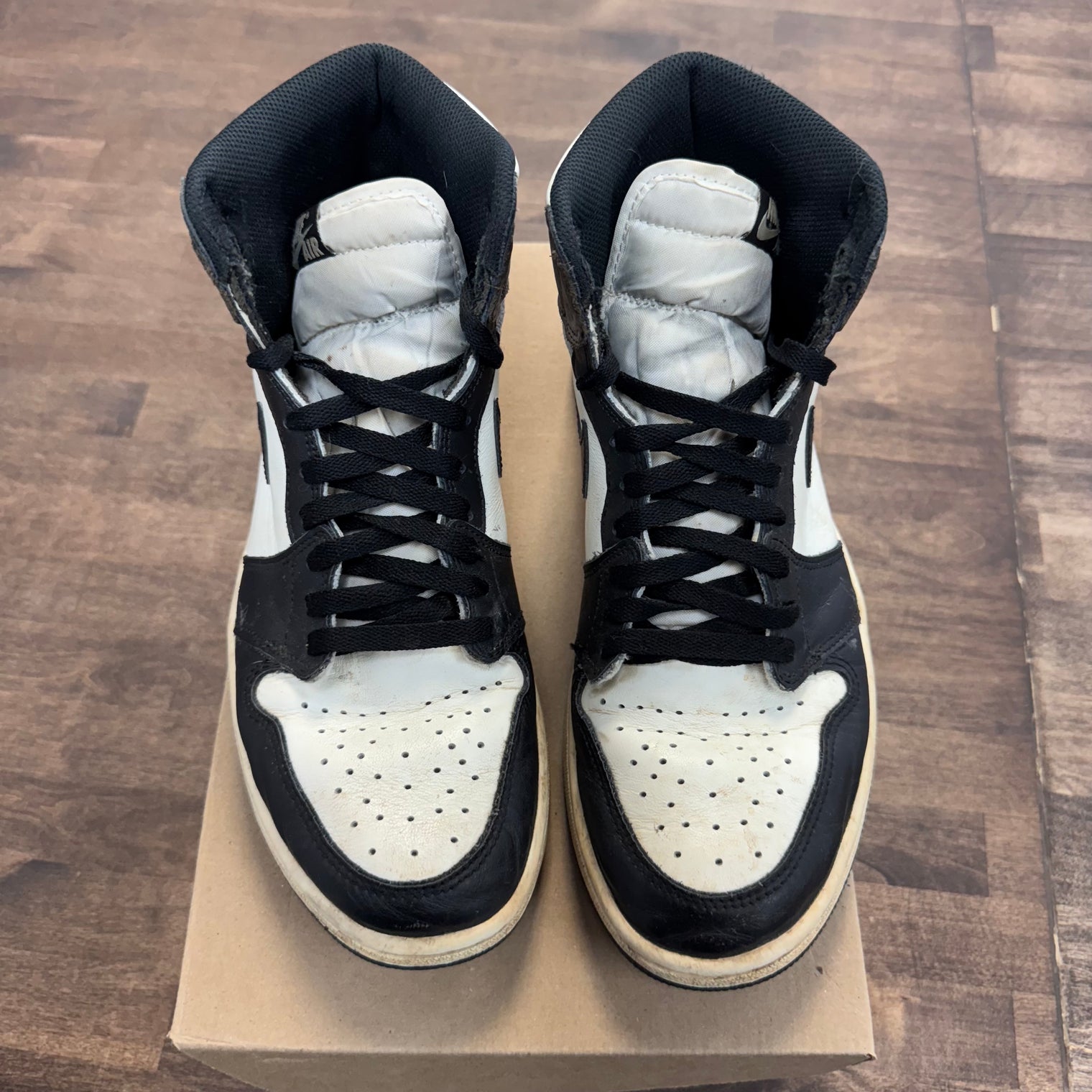 Mocha Jordan 1 High OG (Beat, No Box)