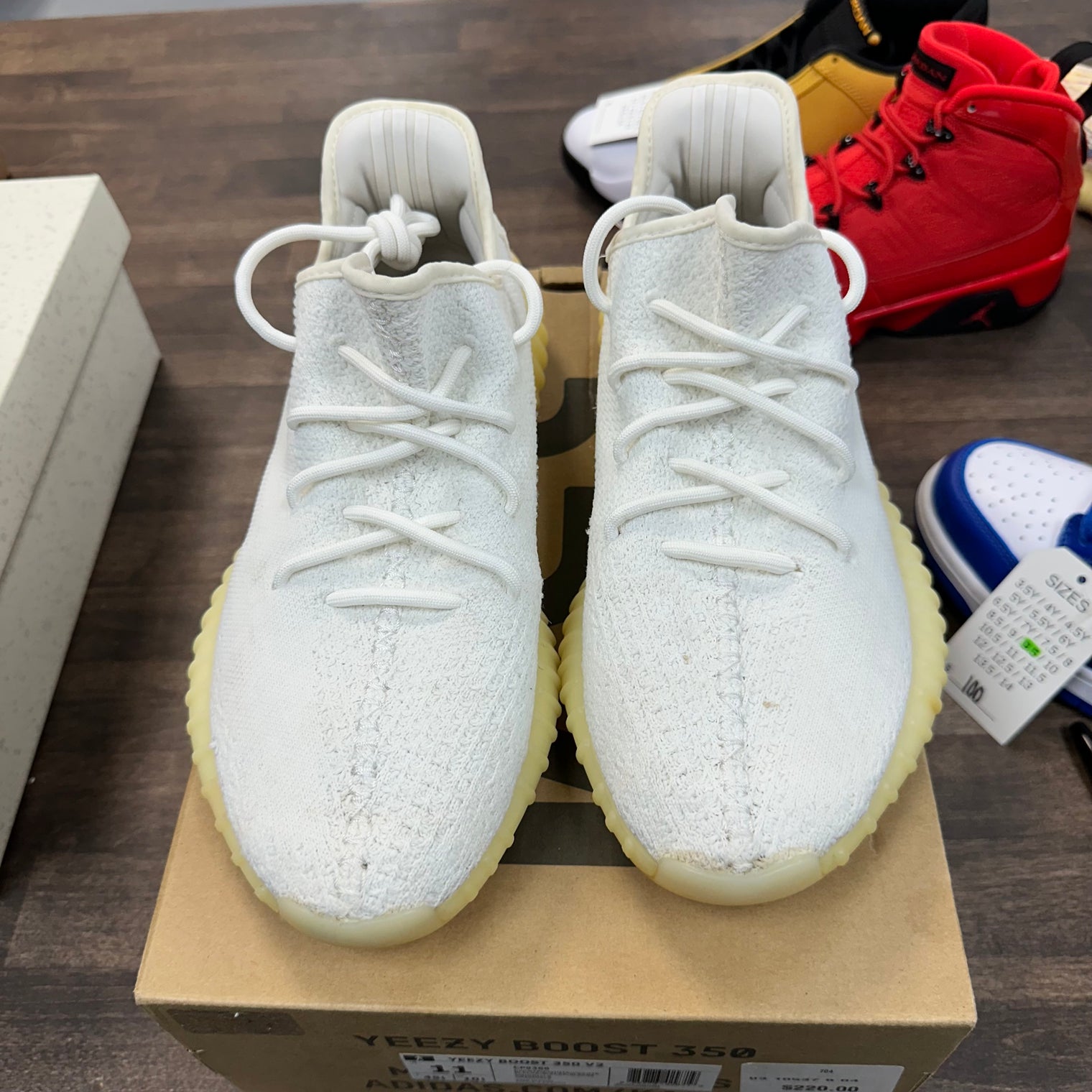 Cream Yeezy 350 (USED)