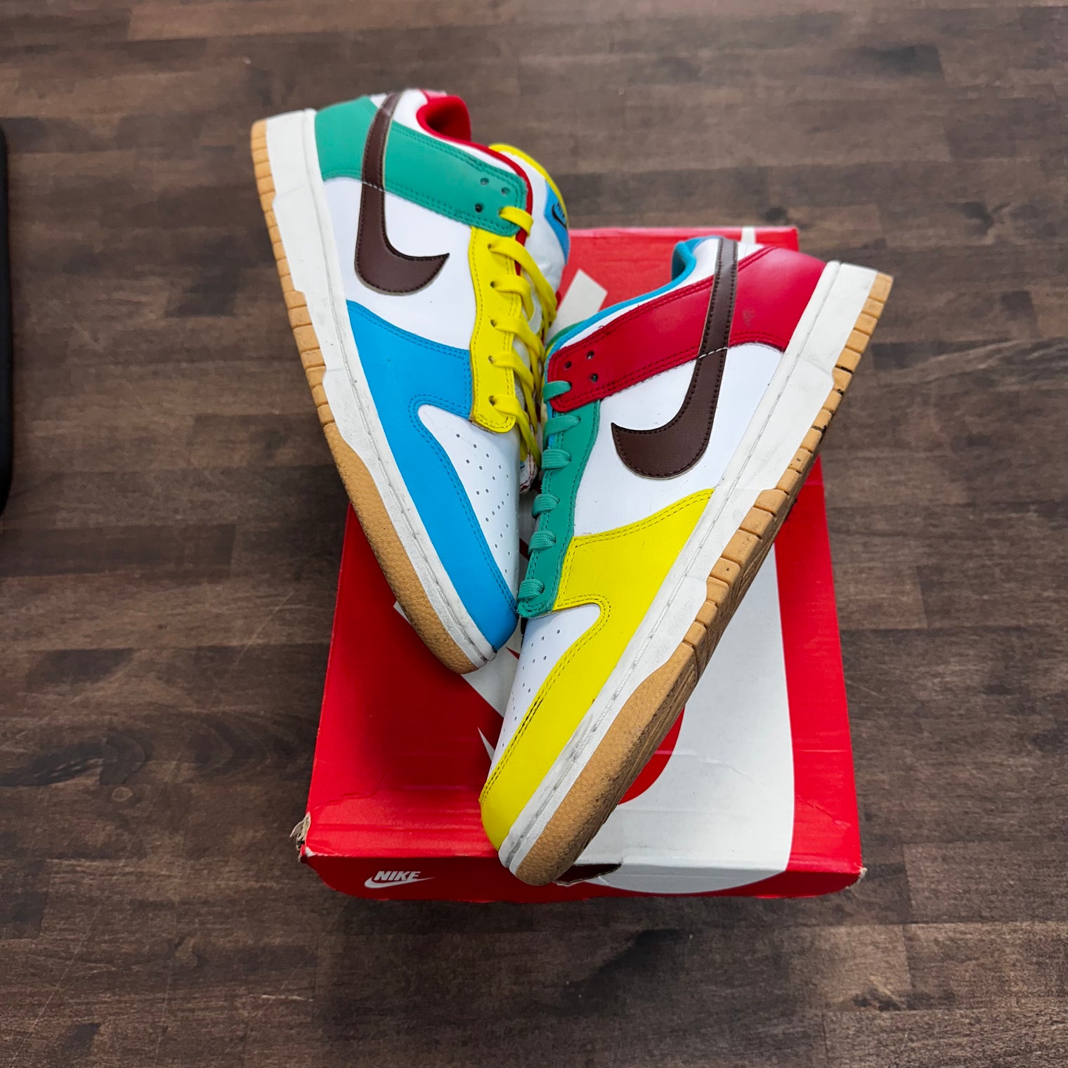 Free .99 Nike Dunk Low (USED)