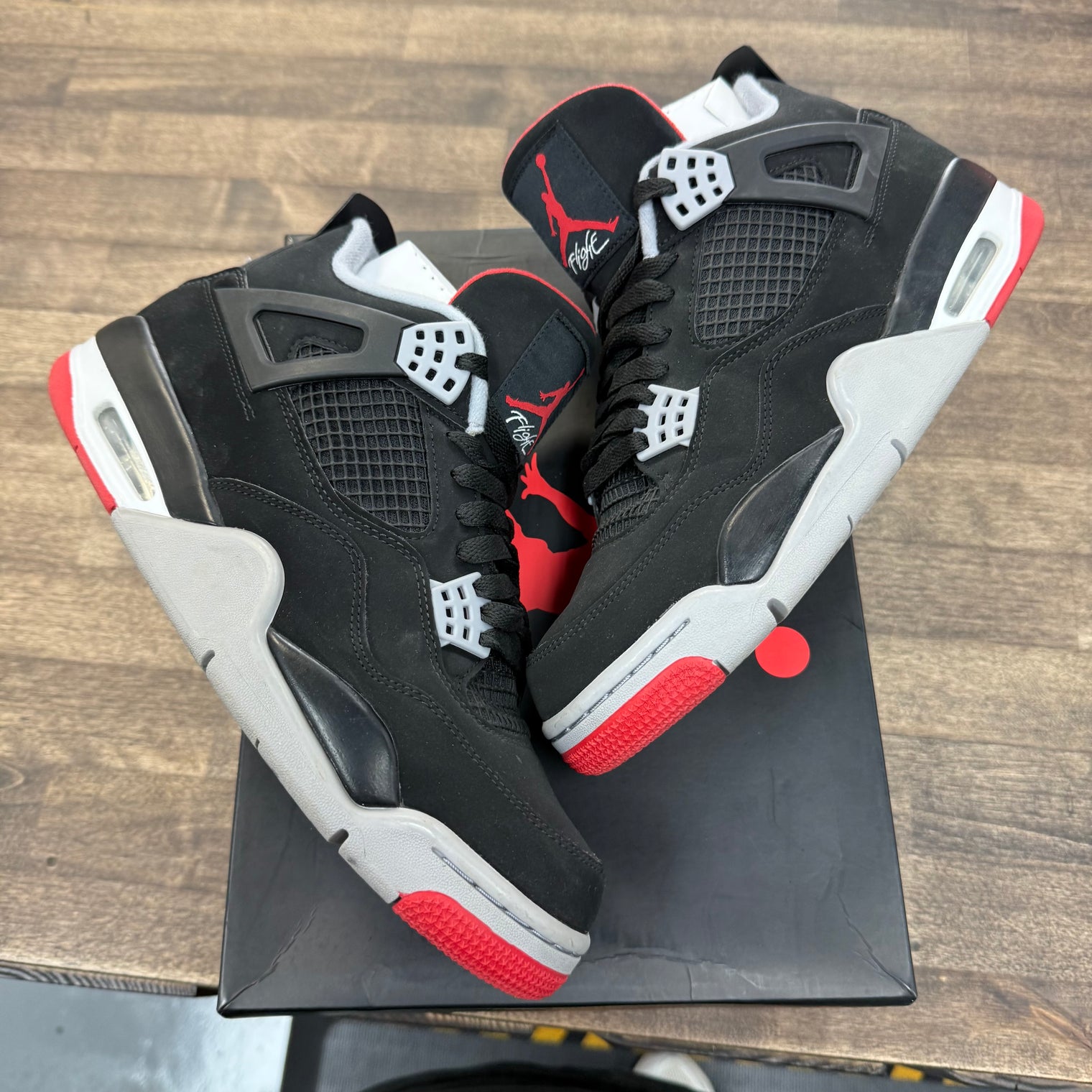 Bred Jordan 4 2019 (USED)