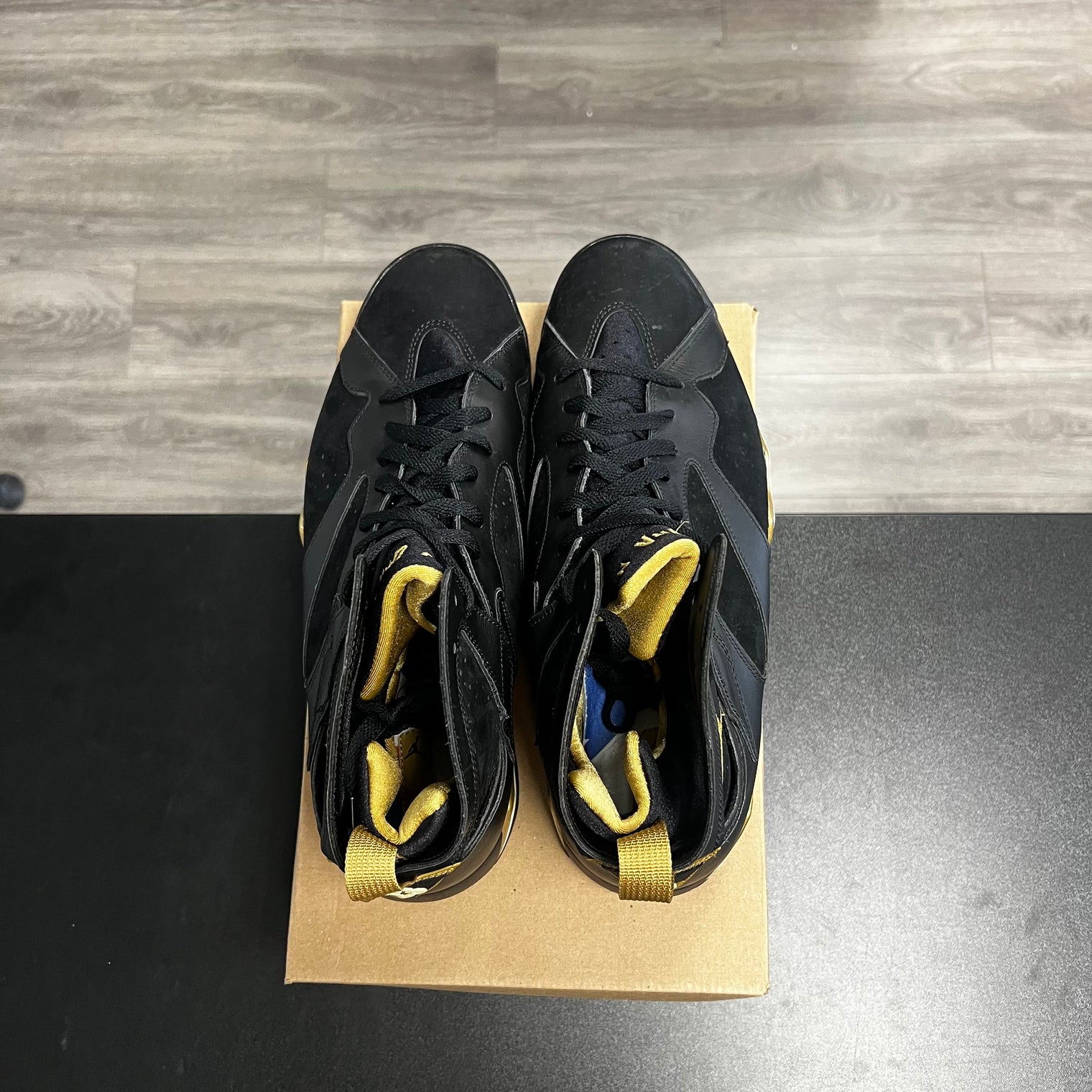 Golden Moments Pack Jordan 7 (USED, no box)