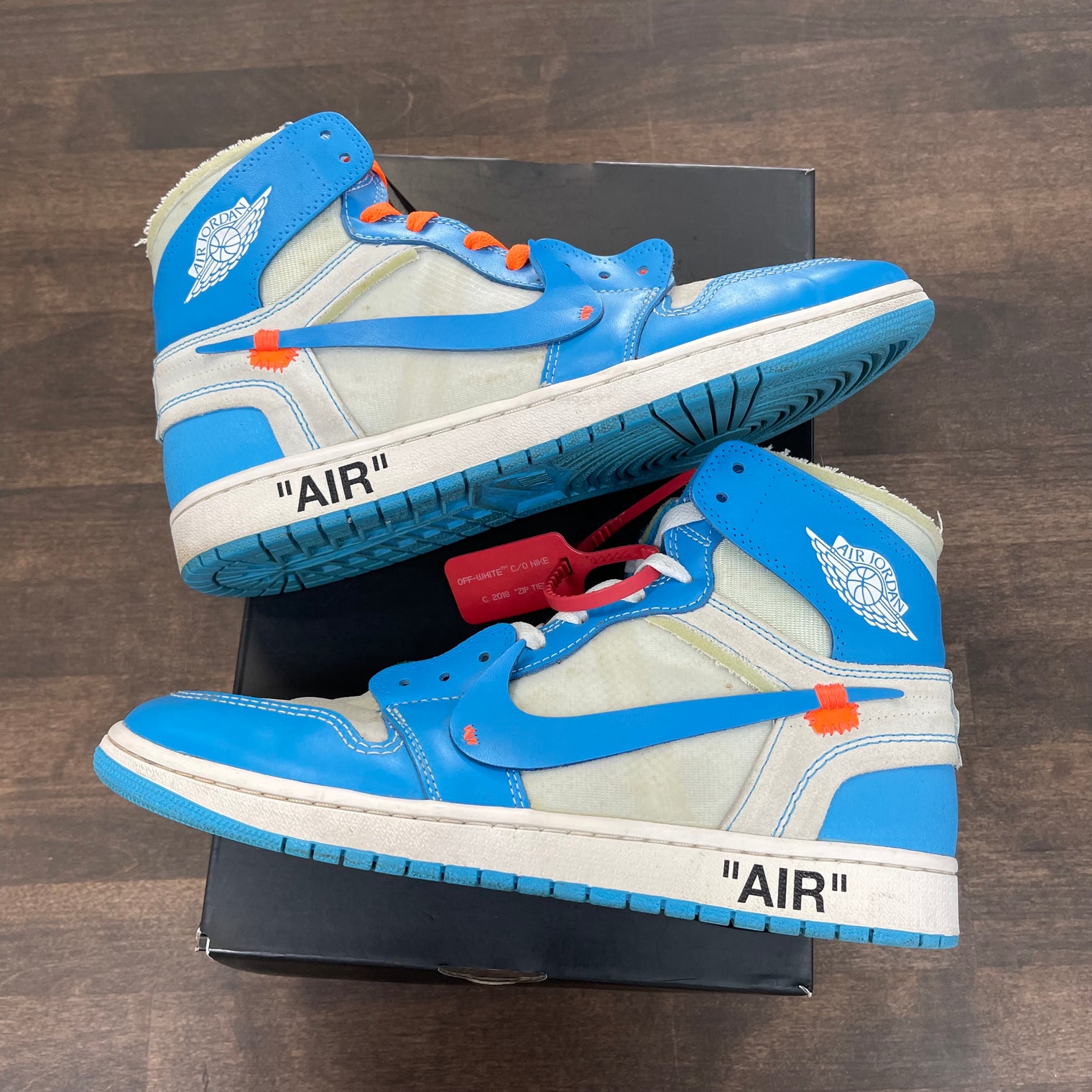 Nike Jordan 1 Off White University Blue UNC (USED REPLACEMENT BOX)