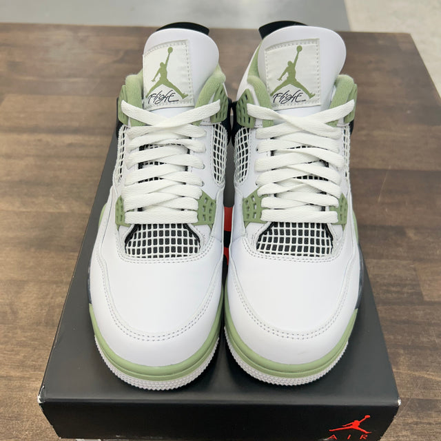 Seafoam Jordan 4 (W) (USED)