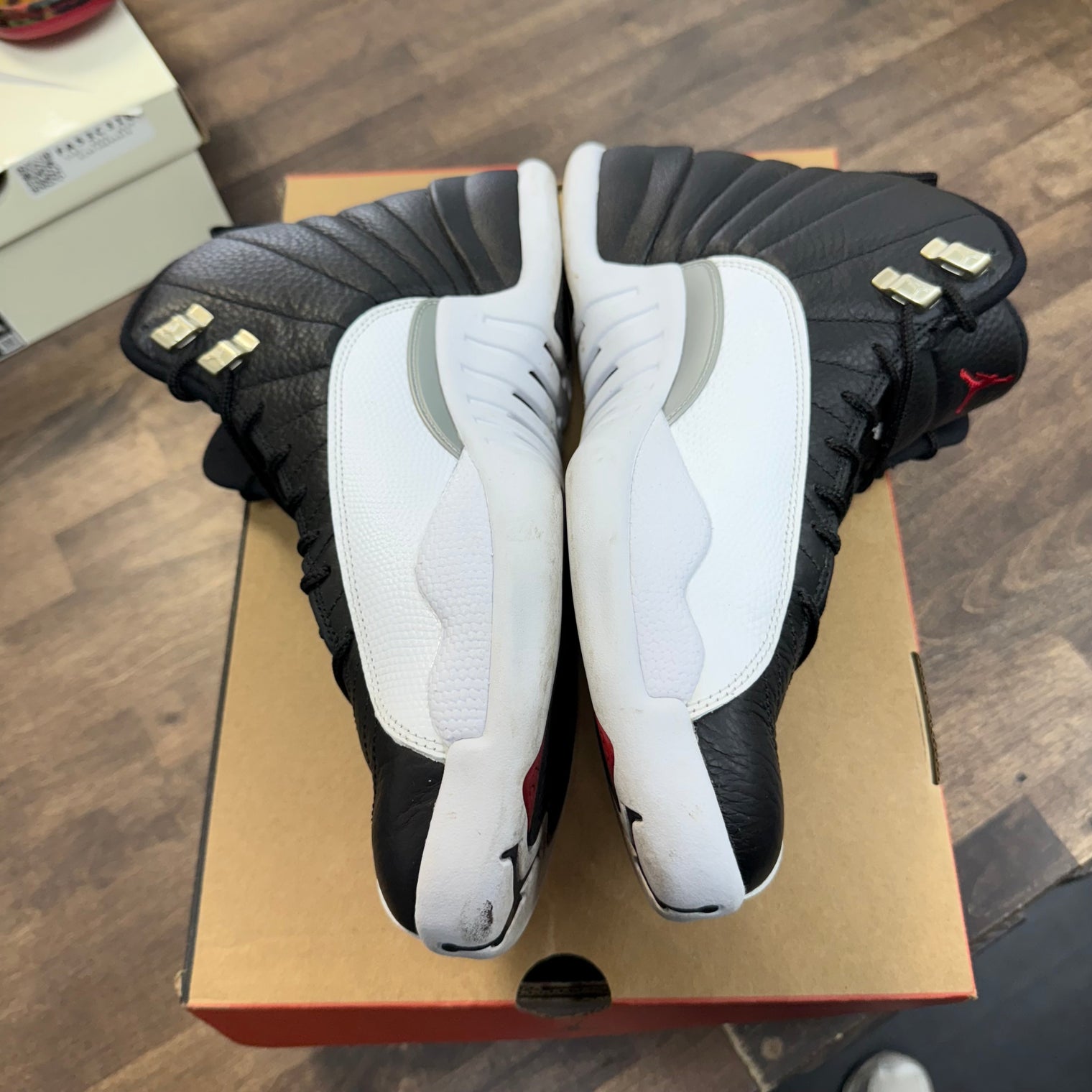 Playoff Jordan 12 (USED)