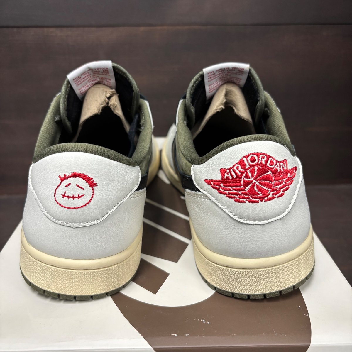 Jordan 1 Retro Low OG SP Travis Scott Medium Olive Size 10.5 (Pre-Owned) - sole