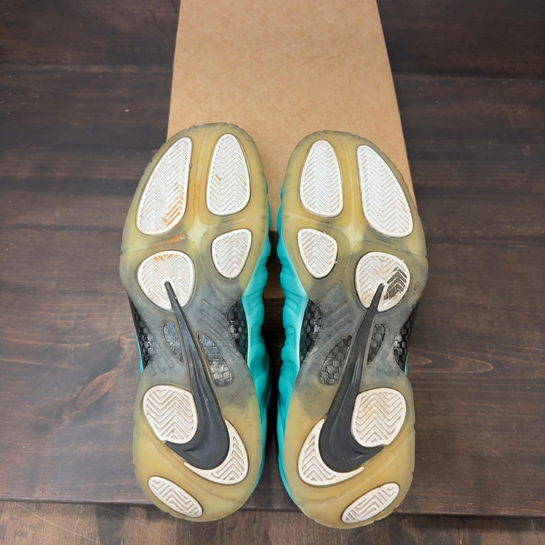 Air Nike Foamposite Pro Island Green Size 9.5 (Pre-Owned) - Image 7