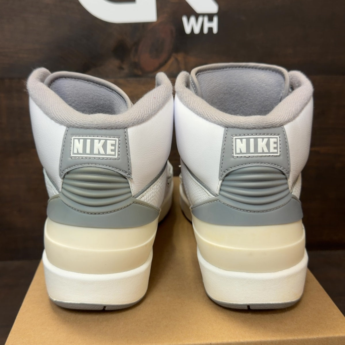 Jordan 2 Retro Cement Grey Size 9.5 (Pre-Owned) - Image 4