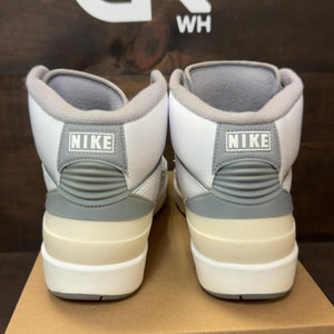 Jordan 2 Retro Cement Grey Size 9.5 (Pre-Owned) - Image 4