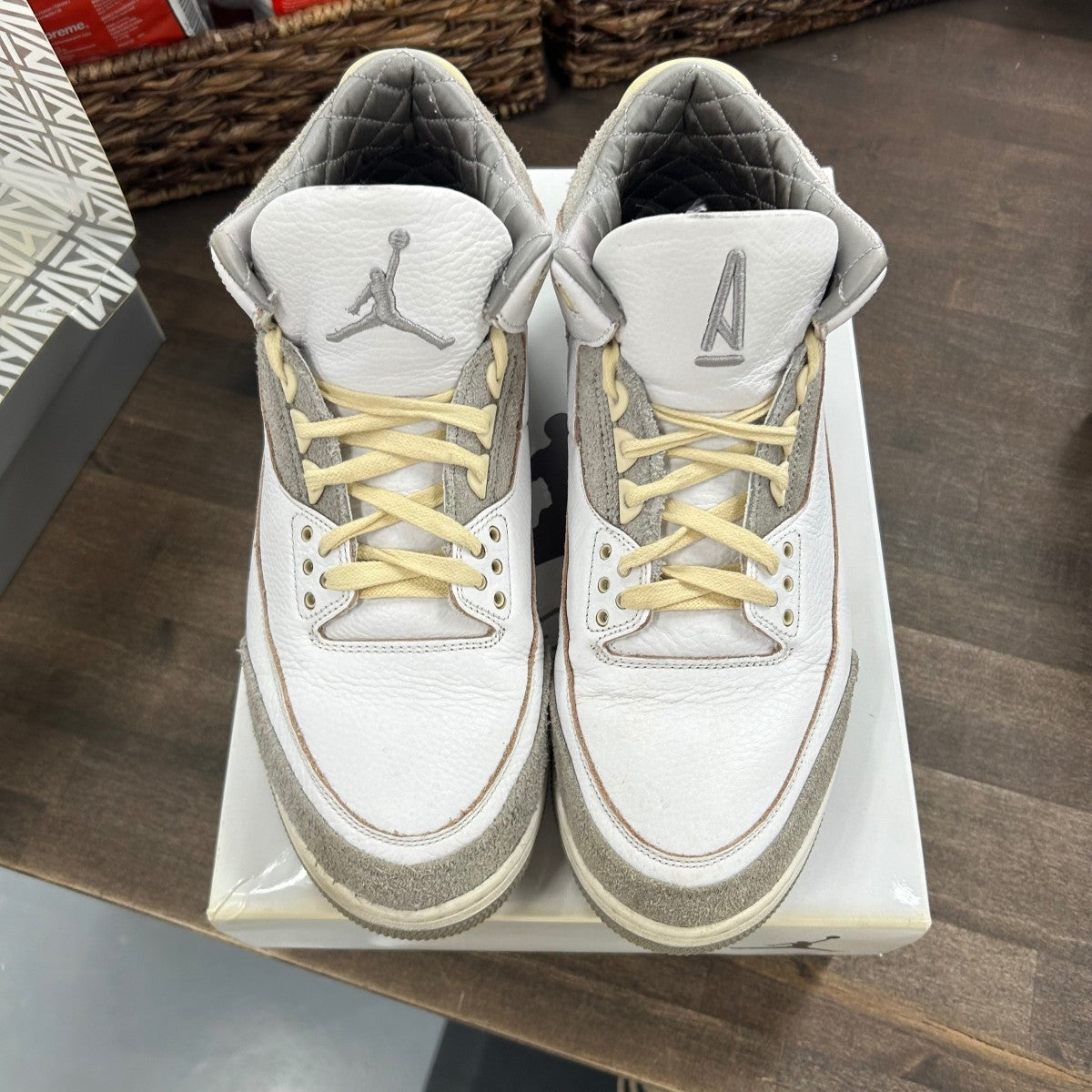 Jordan 3 Retro SP A Ma Maniére (Women's) Size 13.5W (Pre-Owned) - Image 2