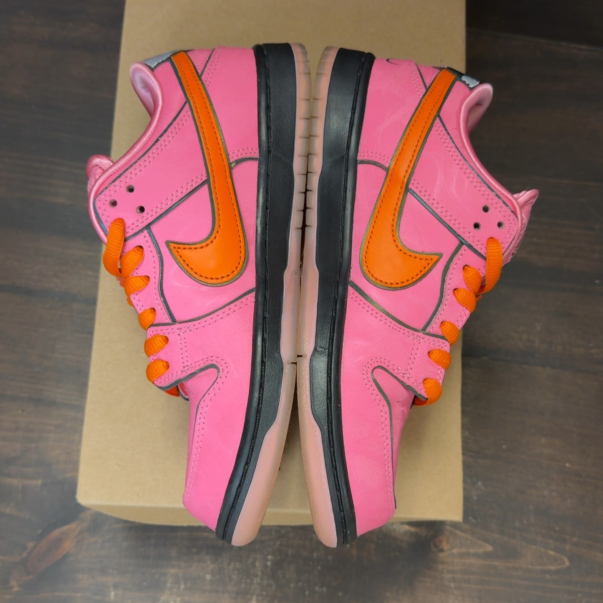 Nike SB Dunk Low The Powerpuff Girls Blossom Size 7 (Pre-Owned) - Image 4