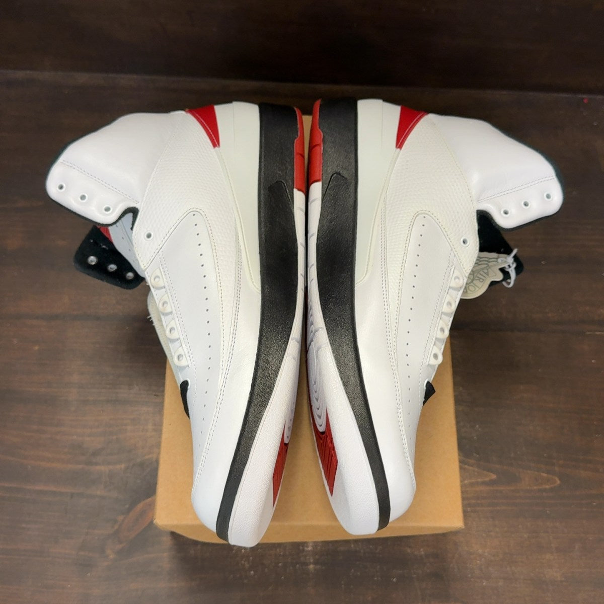 Jordan 2 Retro OG Chicago (2022) Size 15 - Image 4
