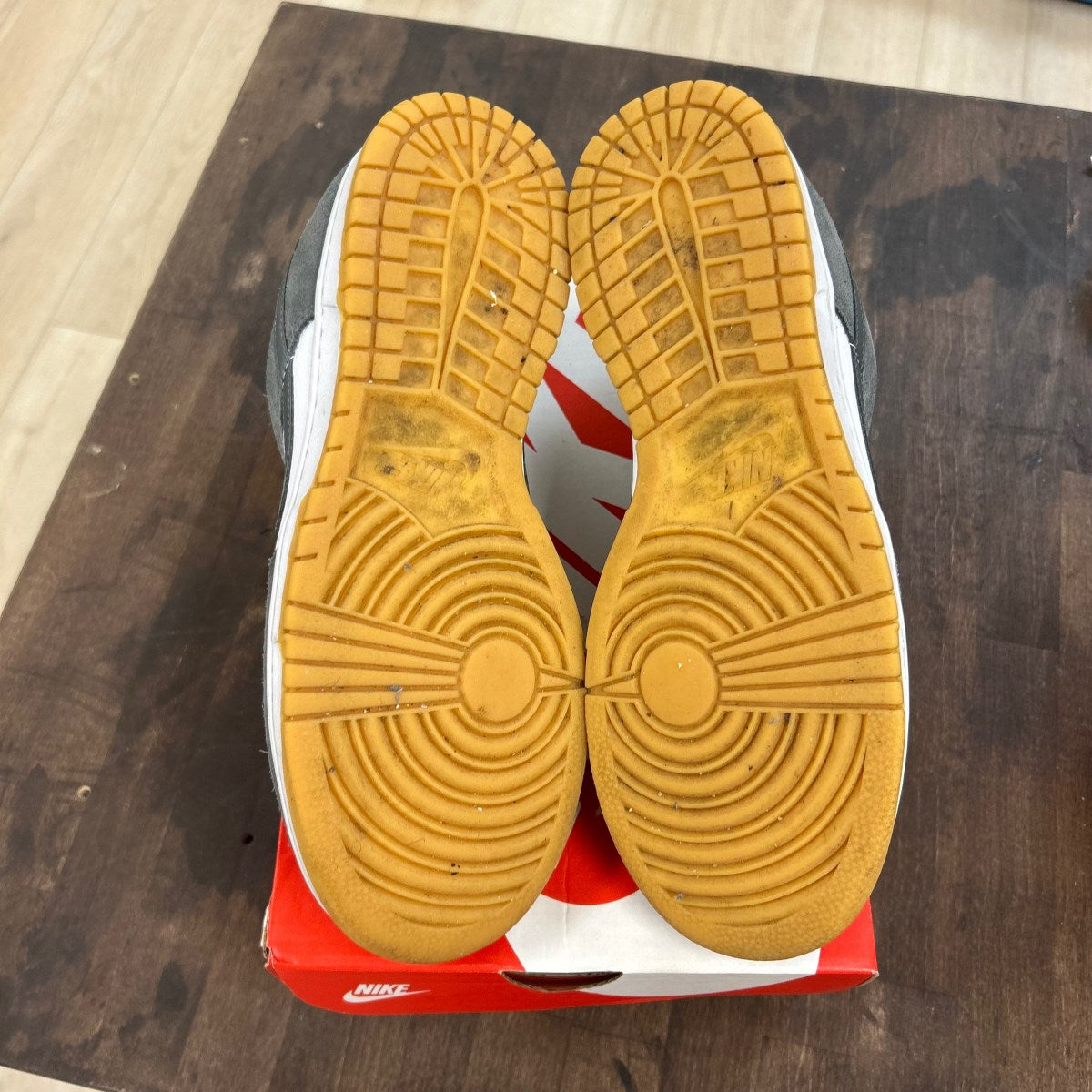 Nike Dunk Low Smoke Grey Gum 3M Swoosh - Image 5