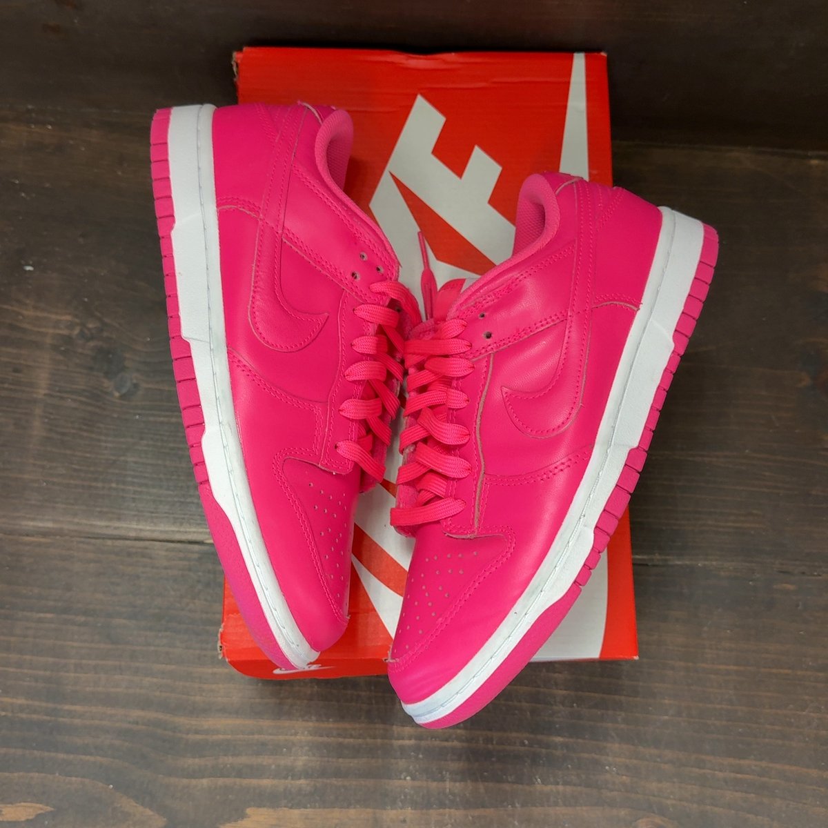 Nike Dunk Low Hyper Pink (Women's) Size 9W (Pre-Owned) - back