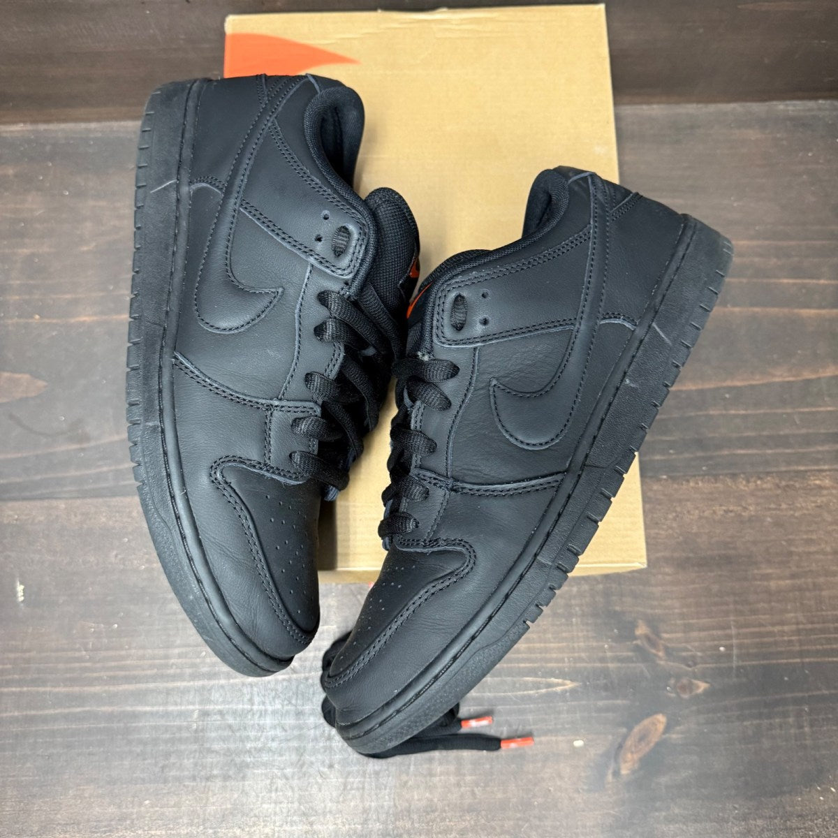 Nike SB Dunk Low Pro Triple Black - Image 4