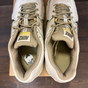 Nike Zoom Vomero 5 SP Light Bone Neutral Olive Size 12 (Pre-Owned) - Image 4