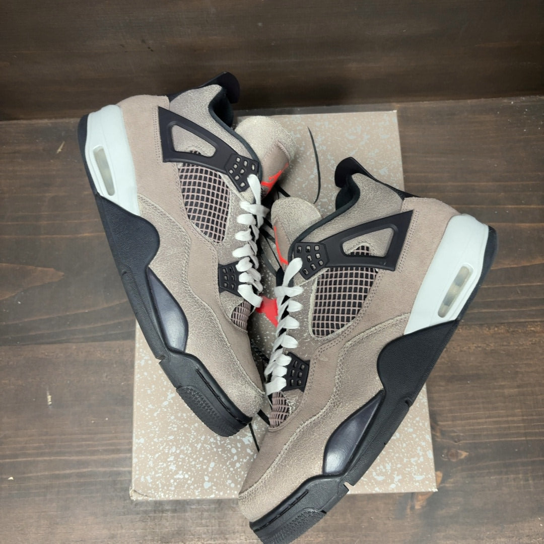 Jordan 4 Retro Taupe Haze Size 11 (Pre-Owned)