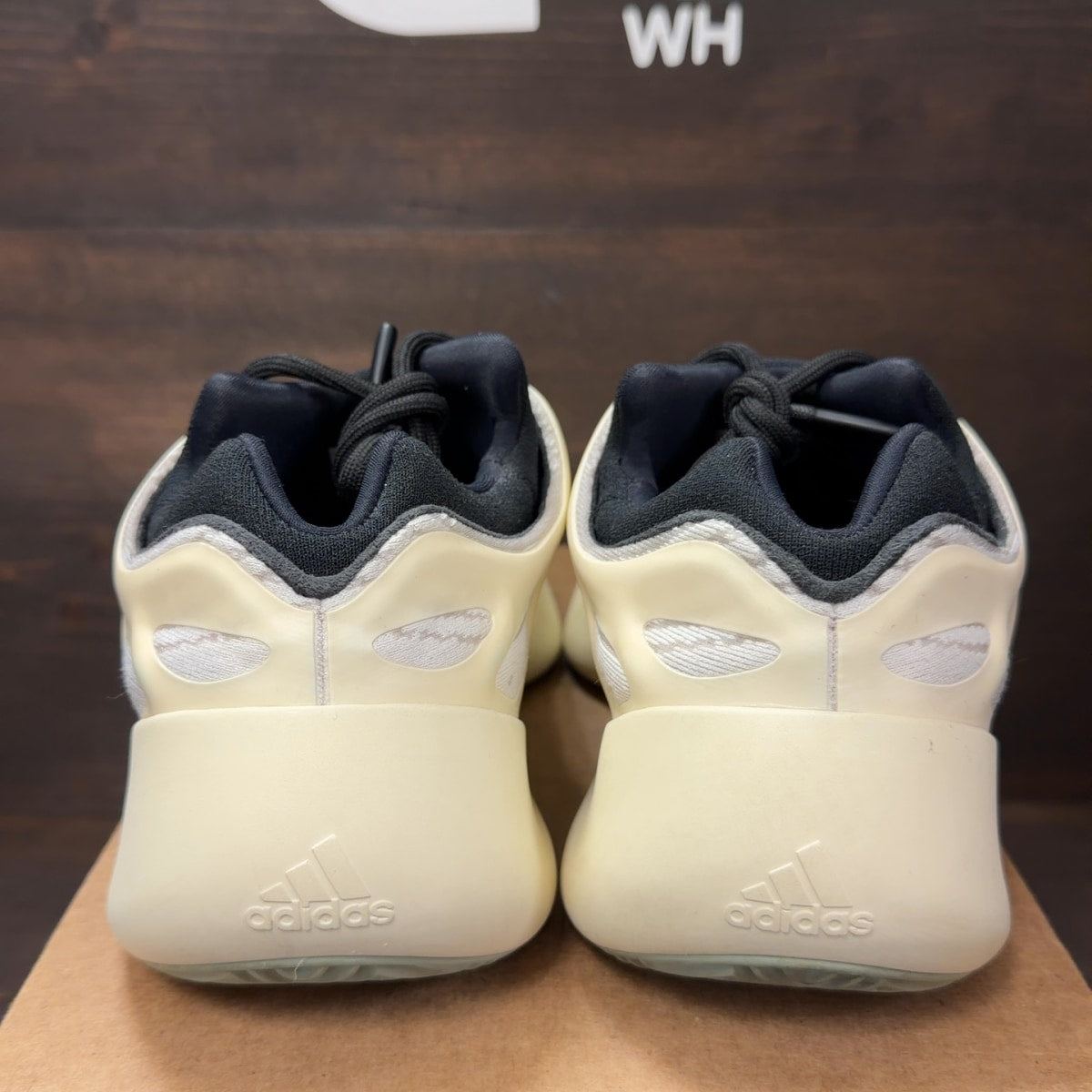 adidas Yeezy 700 V3 Azael Size 11 (Pre-Owned) - Image 4