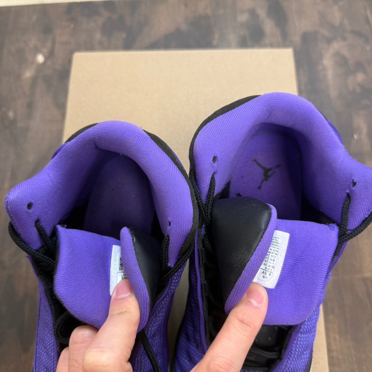 Jordan 13 Retro Purple Venom (GS) Size 6.5Y (Pre-Owned) - Image 3