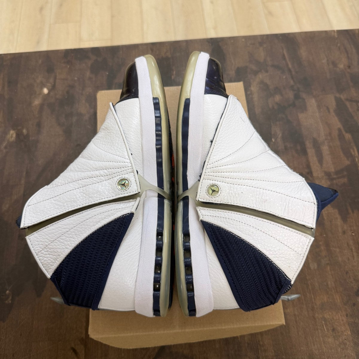 Jordan 16 Retro Midnight Navy (2016) Size 11.5 (Pre-Owned) - Image 4
